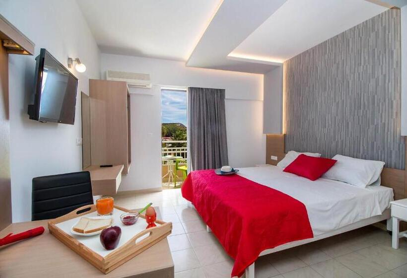 اتاق لوکس سه تخته, Casastavris   Aparts & Pool Suites