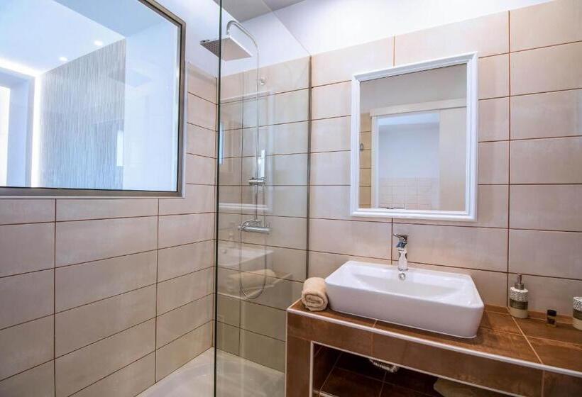 اتاق لوکس سه تخته, Casastavris   Aparts & Pool Suites