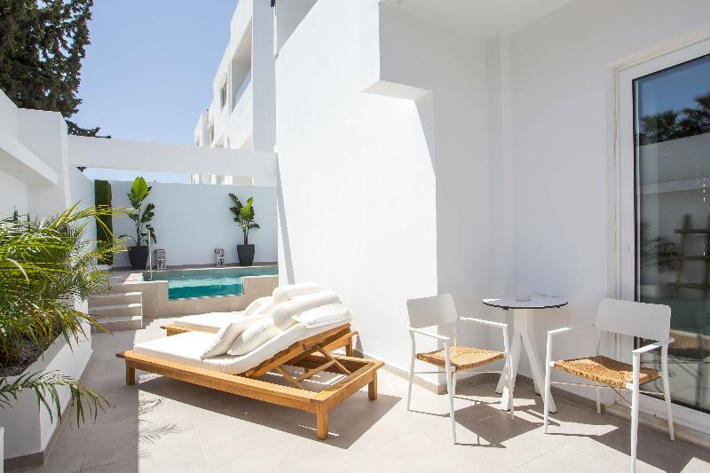 سوییت با استخر, Casastavris   Aparts & Pool Suites