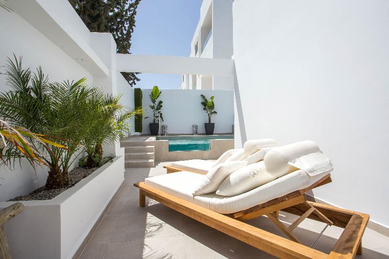 سوییت با استخر, Casastavris   Aparts & Pool Suites