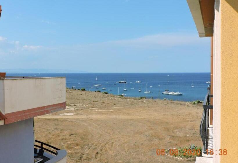 اتاق استاندارد با بالکن, B&b Aquila Reale