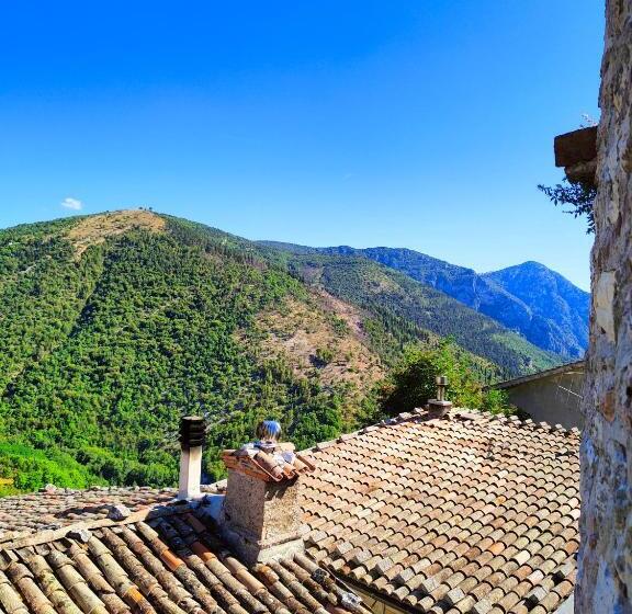 Номер Deluxe, B&b Bivacco Frasassi Climbing & Trail Running House