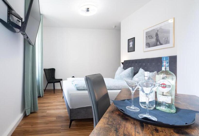 Номер Стандарт, Gwuni B&b