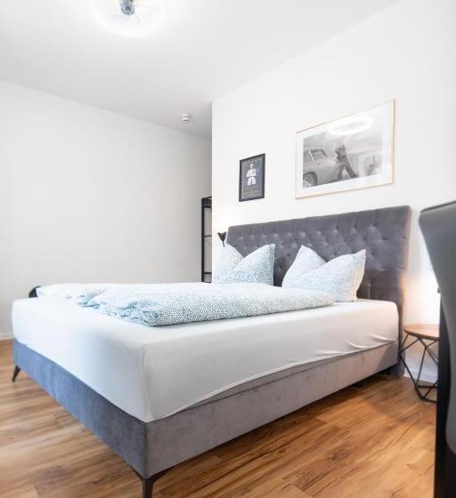 Номер Стандарт, Gwuni B&b