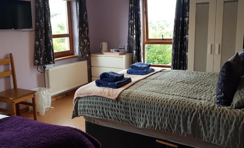 Семейный Номер, Maghernahar House B&b