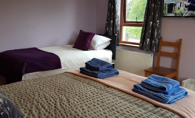 Семейный Номер, Maghernahar House B&b