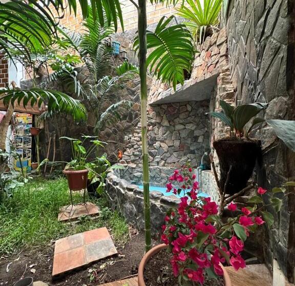 اتاق استاندارد چهار تخته, ñuñurco Travellers