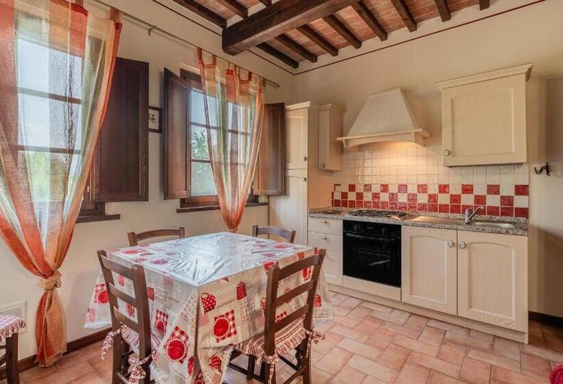 Дом 2 Спальни, Room In Farmhouse   Apartment In Farmhouse Casolare Dei Fiori