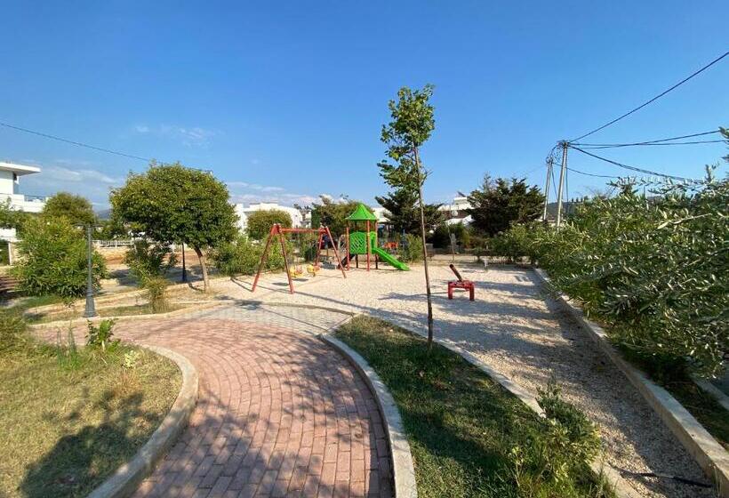 Семейный Номер, Villa Luan Ksamil