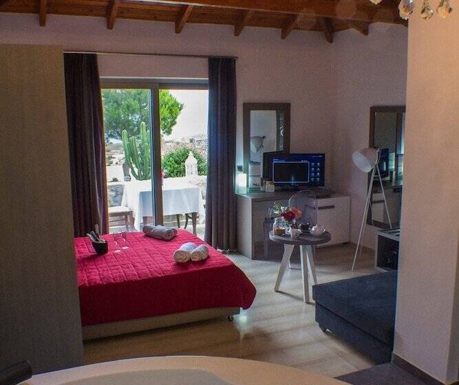 سوییت جونیور با چشم‌انداز دریا, Happy Cretan Suites