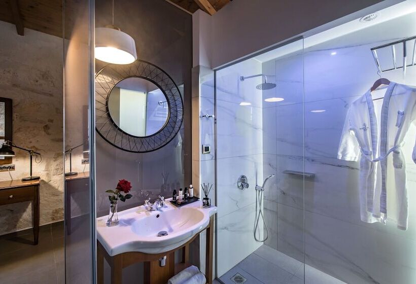 سوئیت با چشم‌انداز دریا و هیدروماساژ, Happy Cretan Suites