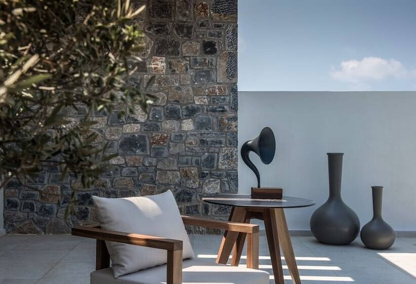 سوییت با چشم‌انداز دریا, Happy Cretan Suites