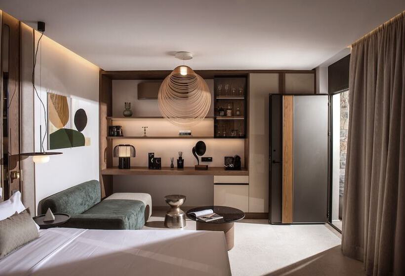 سوییت با چشم‌انداز باغ, Happy Cretan Suites