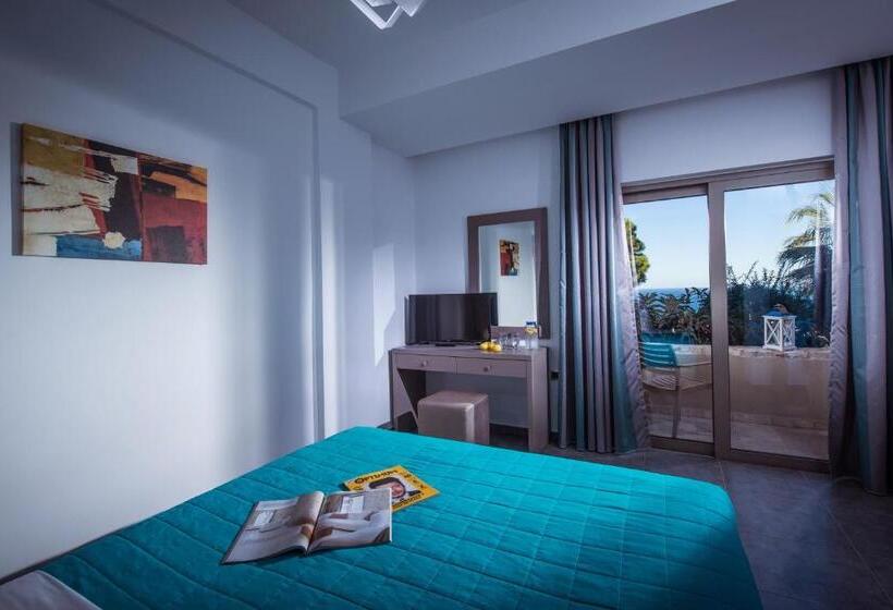 Mini suite with sea view, Happy Cretan Suites