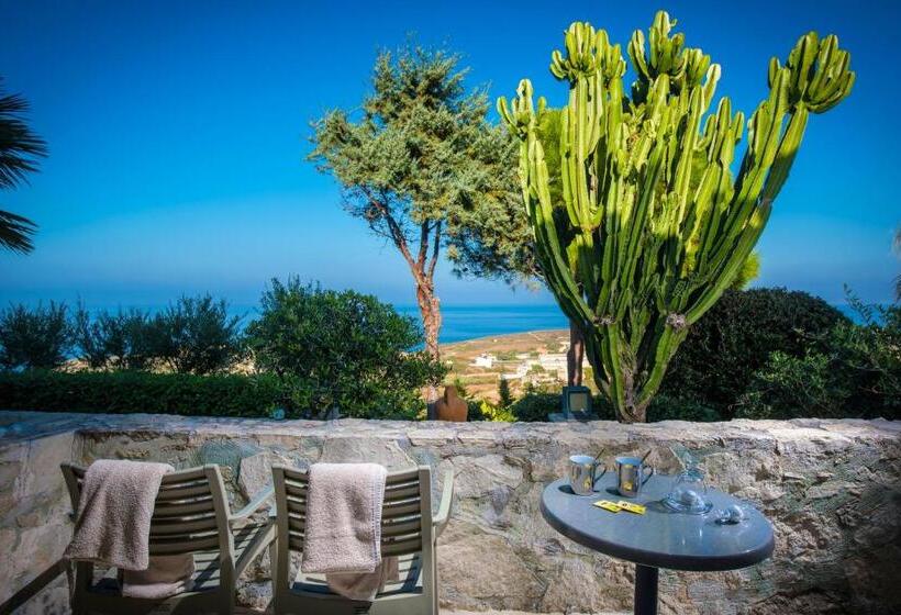 سوییت جونیور لوکس با چشم‌انداز دریا, Happy Cretan Suites