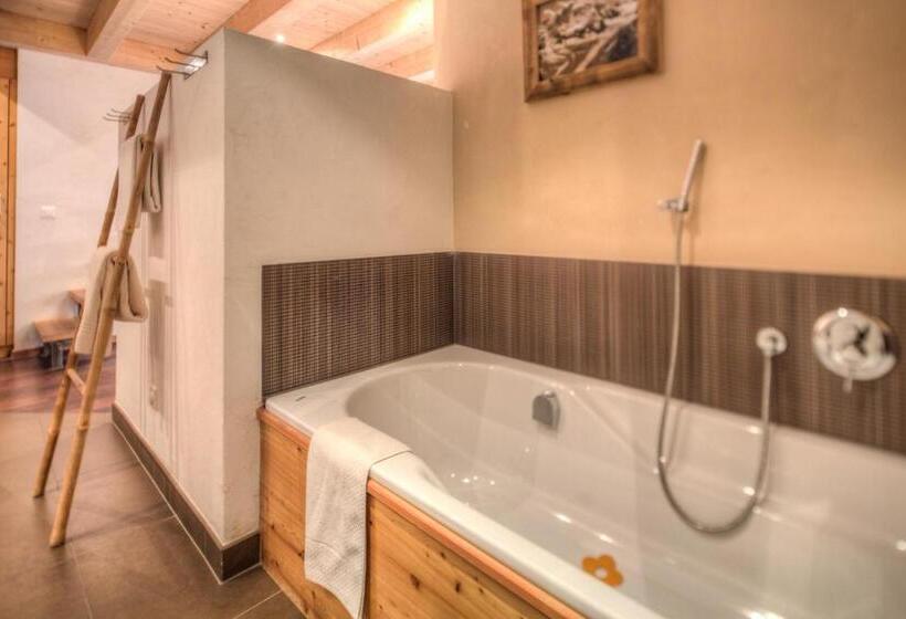 חדר סטנדרט לארבעה, Alpenlodge