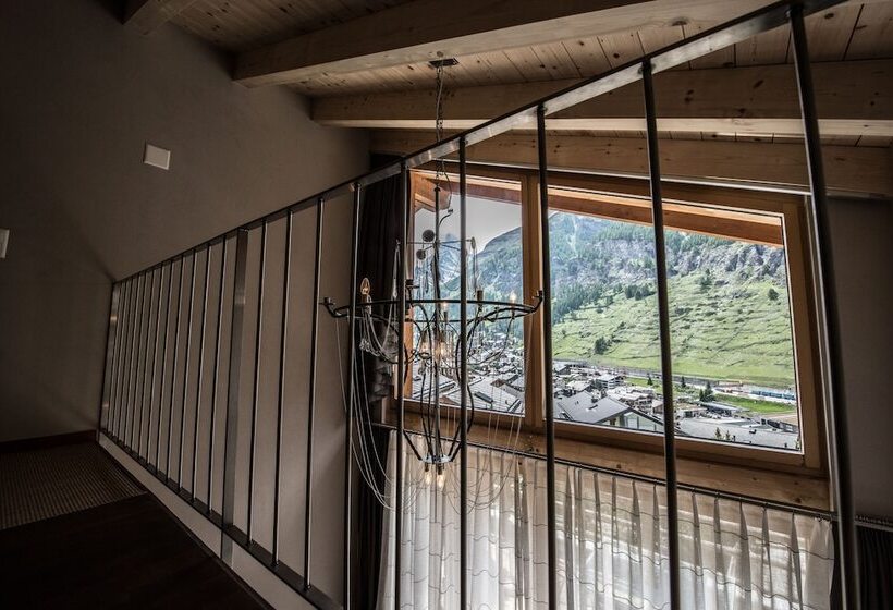 四人标准间, Alpenlodge