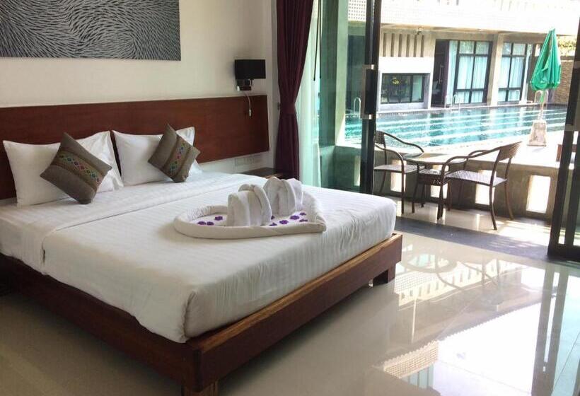 غرفة قياسية مطلّة علي حمام السباحة, Green View Village Resort   Sha Plus