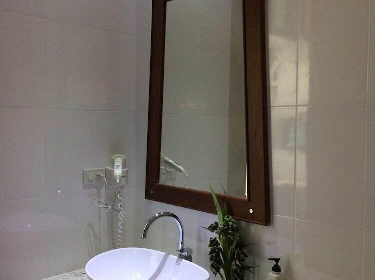 غرفة قياسية مطلّة علي حمام السباحة, Green View Village Resort   Sha Plus