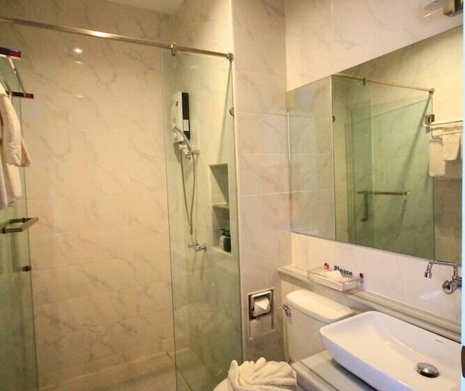 غرفة قياسية مطلّة علي حمام السباحة, Green View Village Resort   Sha Plus