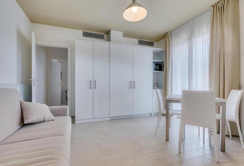 Люкс с гидромассажем, Marina Palace Hotel 4 Stelle S