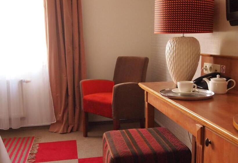 Классический Номер, Stare Miasto Old Town