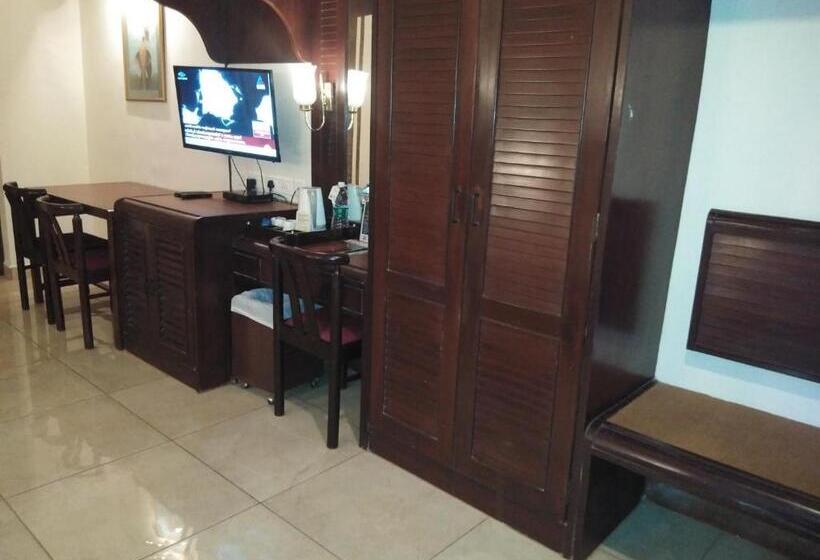 Habitació Deluxe, Yuvarani Residency