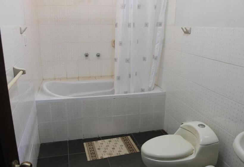 סוויטה, Peru Hotel & Suites