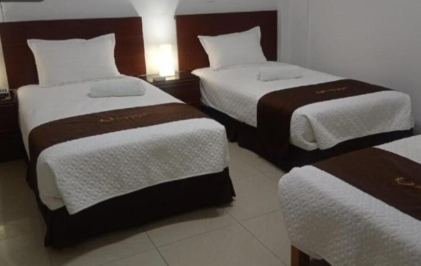 חדר סטנדרט לשלושה, Peru Hotel & Suites