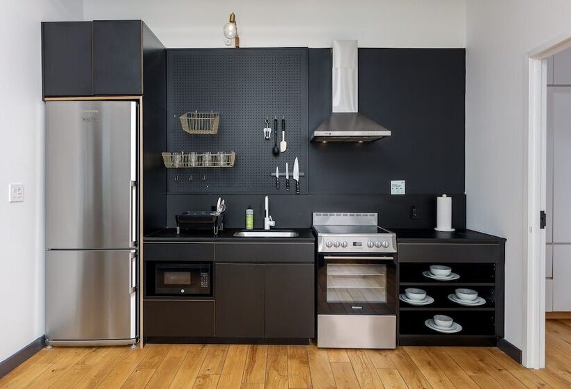آپارتمان 2 خوابه, Placemakr Wall Street