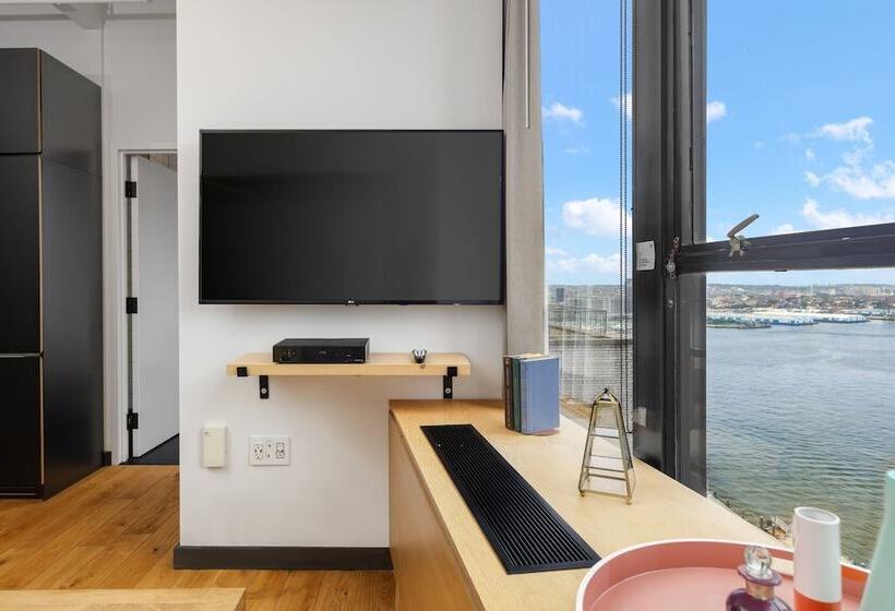 استودیوی استاندارد, Placemakr Wall Street