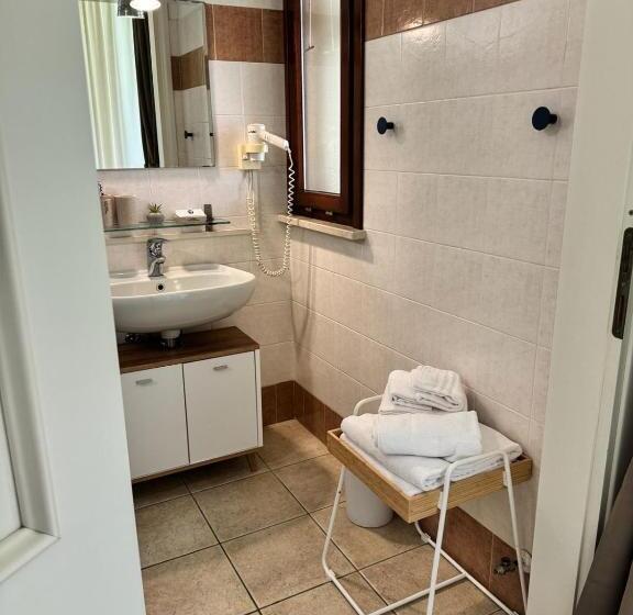 اتاق استاندارد سه نفره, Agriturismo Corte San Girolamo