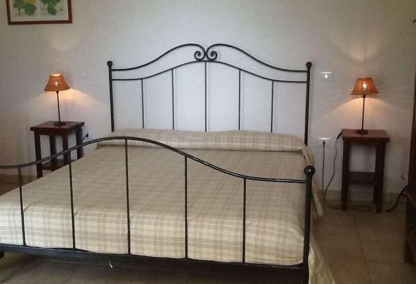 اتاق استاندارد سه نفره, Agriturismo Corte San Girolamo