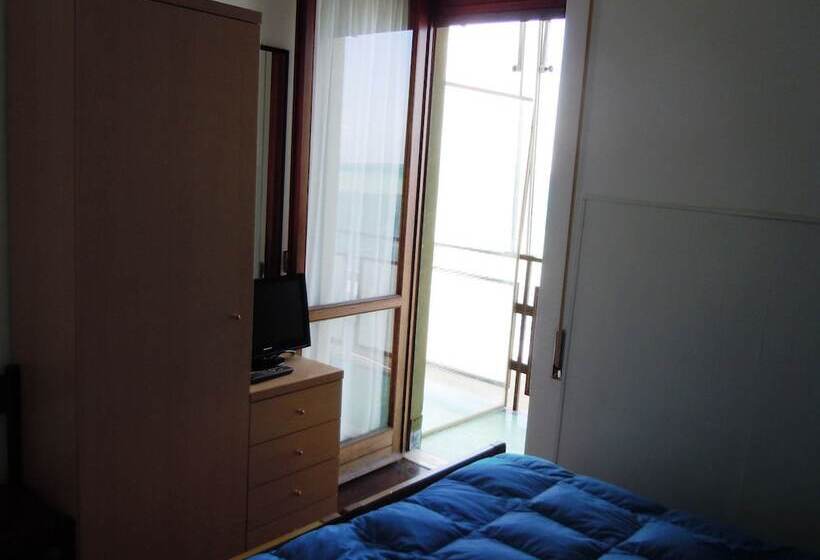 オーシャンビューエコノミールーム, Albergo La Lampara
