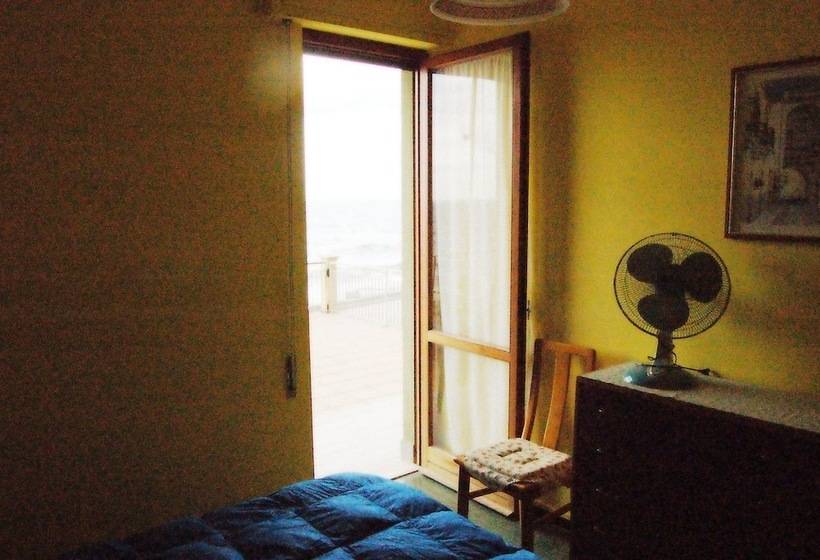 Номер Economy Вид на Море, Albergo La Lampara
