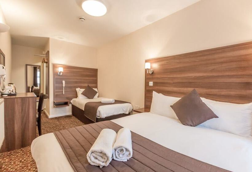 Номер Стандарт Трехместный, Prince Regent Hotel Excel London