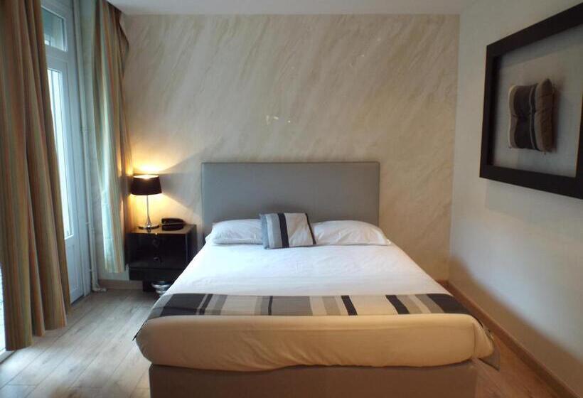 Номер Стандарт Адаптированный для Инвалидов, Logis Hôtel Saint Martin