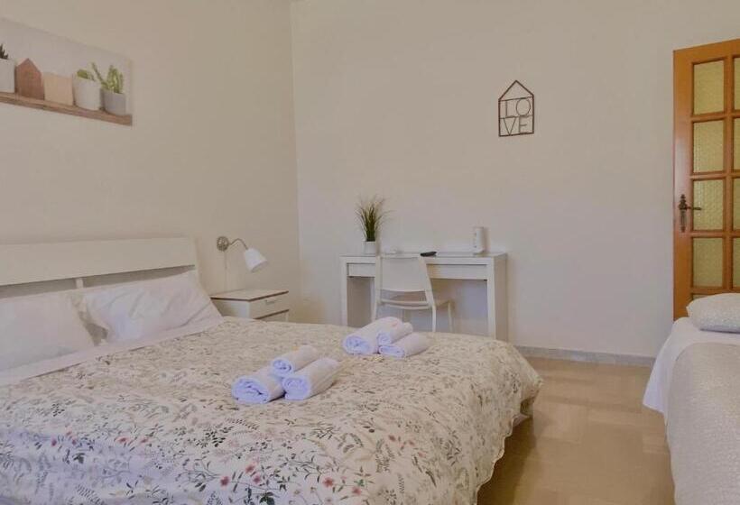 اتاق راحتی سه تخته, Guest House Service   Express Airport Apartment