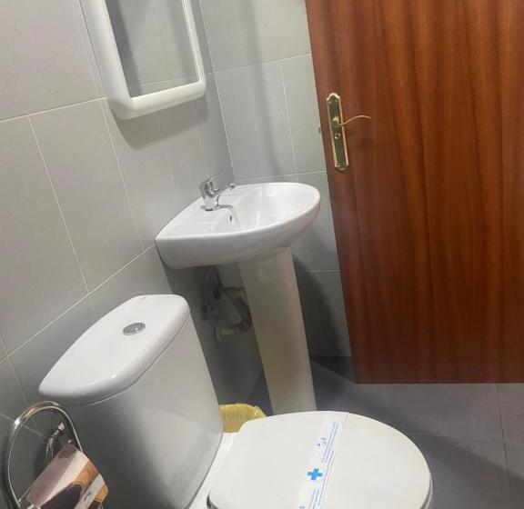 اتاق استاندارد, Lf Habitación Familiar Con Balcón Y Baño Privado   No Fumadores   Sin Ascensor