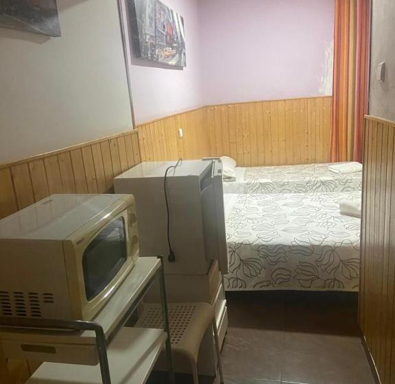 اتاق استاندارد, Lf Habitación Familiar Con Balcón Y Baño Privado   No Fumadores   Sin Ascensor
