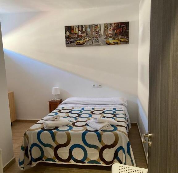 Standard room with outdoor bath, Lf Habitación Familiar Con Balcón Y Baño Privado   No Fumadores   Sin Ascensor