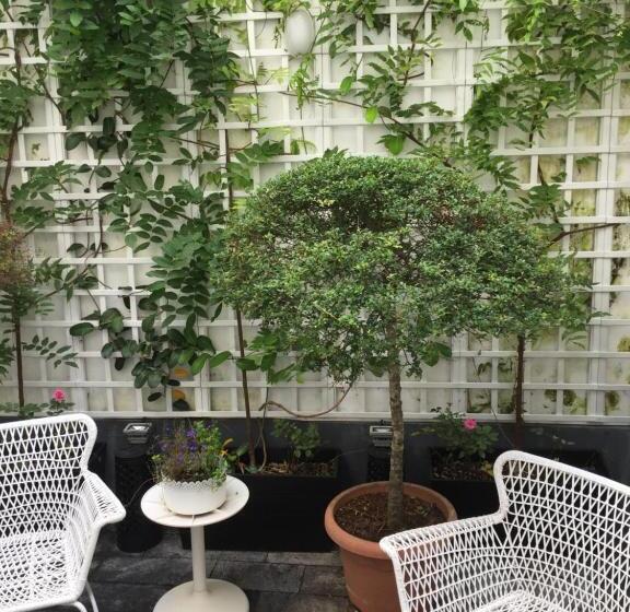 اتاق استاندارد با سرویس بهداشتی مشترک, Casa Physalis