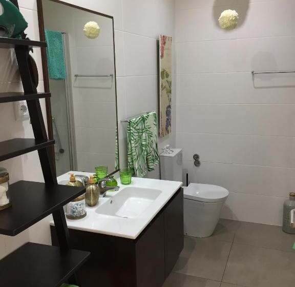 اتاق استاندارد با سرویس بهداشتی مشترک, Casa Physalis