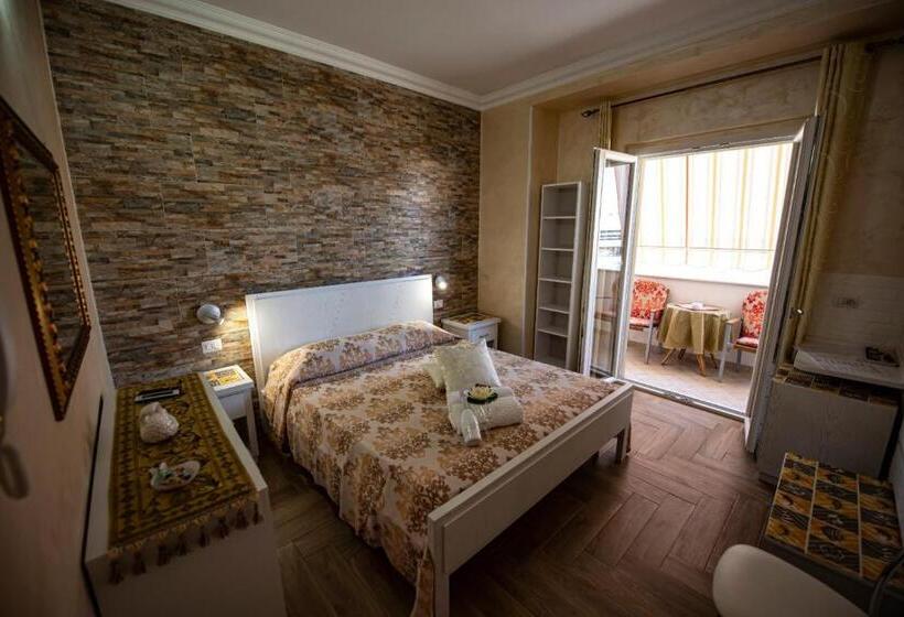 Quarto Superior Vista Mar com Varanda, La Perla Del Tirreno