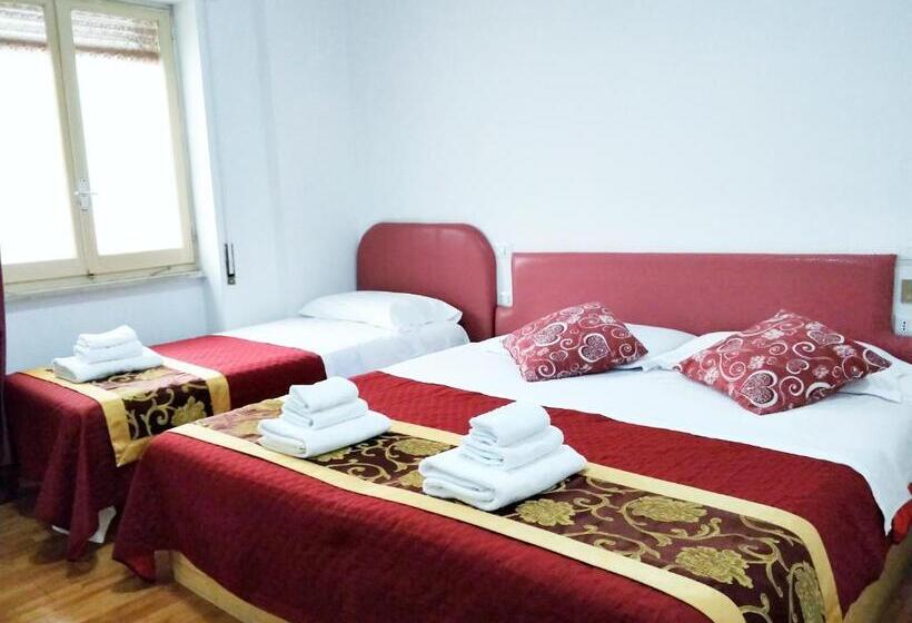 Четырехместный Номер Deluxe, Ciclamino Siracusa
