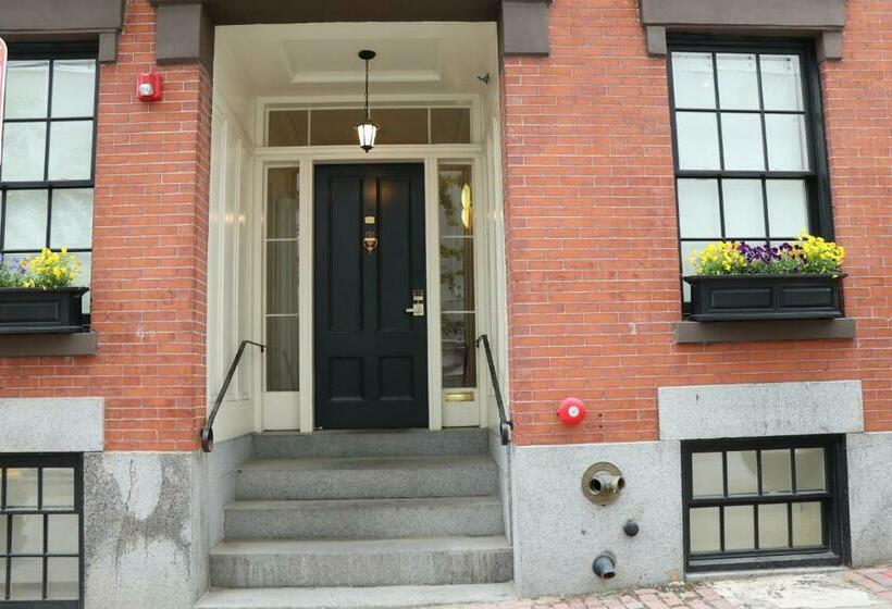 스탠다드 스튜디오, Charming & Stylish Studio On Beacon Hill #6