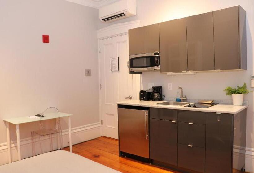 Студия Стандарт, Downtown Beacon Hill, Convenient, Comfy Studio #1