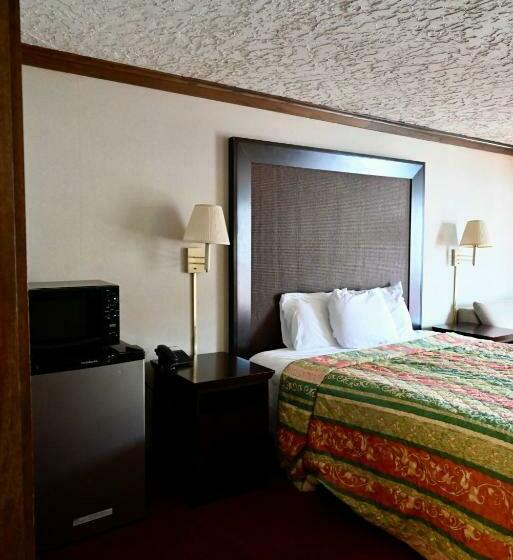 חדר סטנדרט עם מיטת קינג, Rittiman Inn And Suites