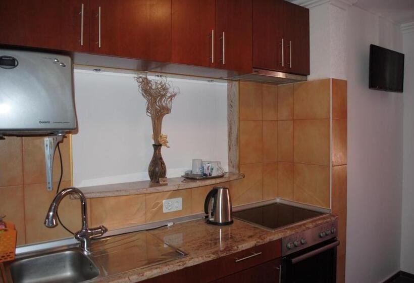 اتاق اکونومی, Esos Hotel Quelle