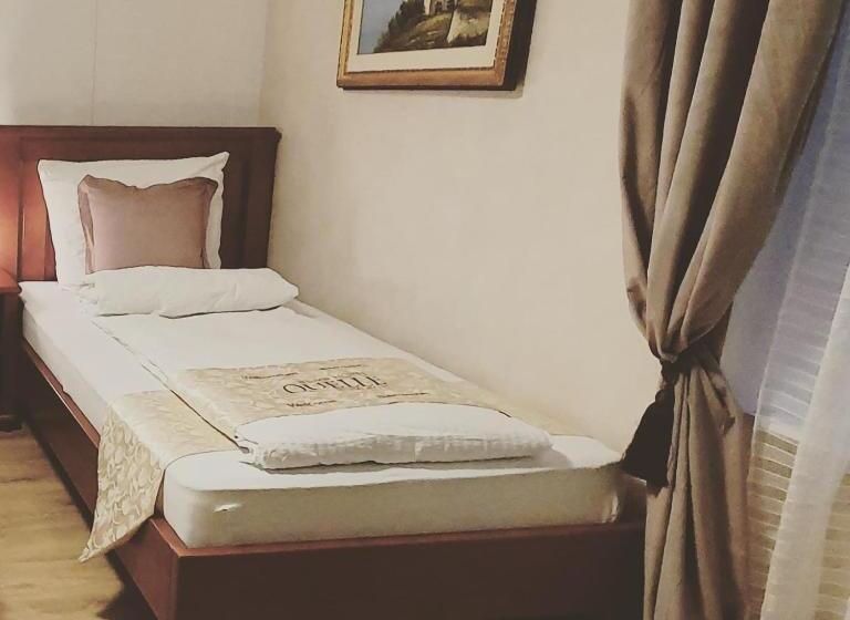 اتاق استاندارد سه نفره, Esos Hotel Quelle